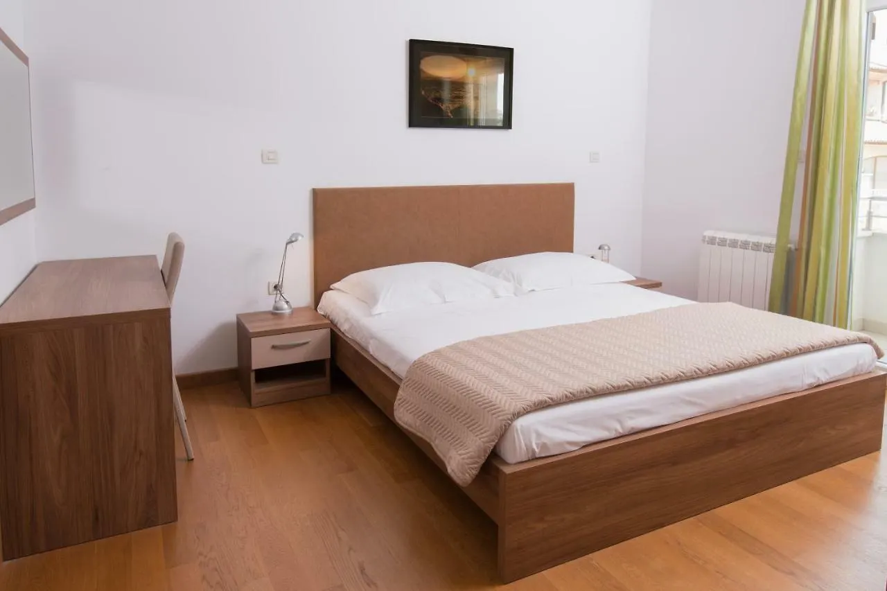 Deluxe Apartment With Private Pool - 100M From The Sea Πούλα